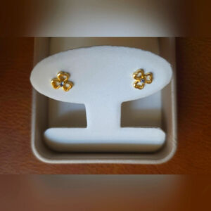 Gold Clover Stud Earrings Elegant